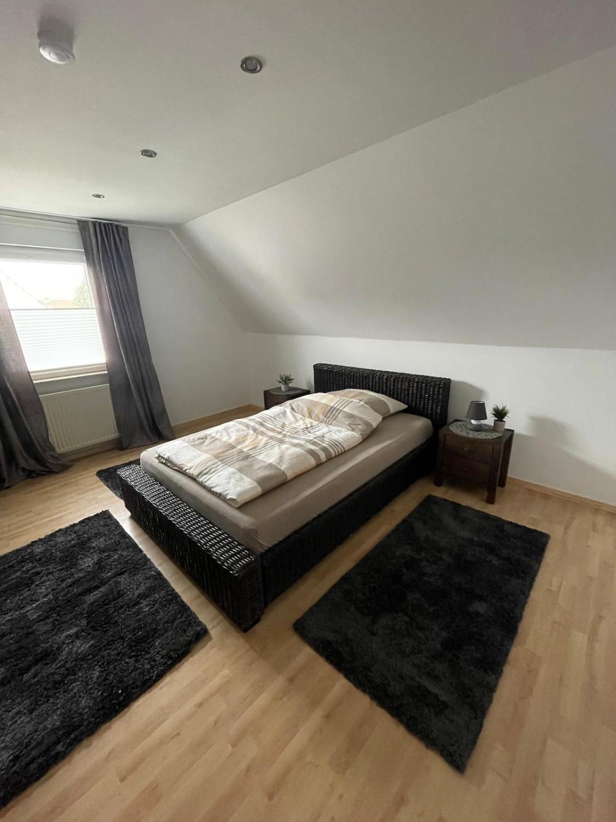 Appartement Am Stadtrand Von Minden Bagian luar foto